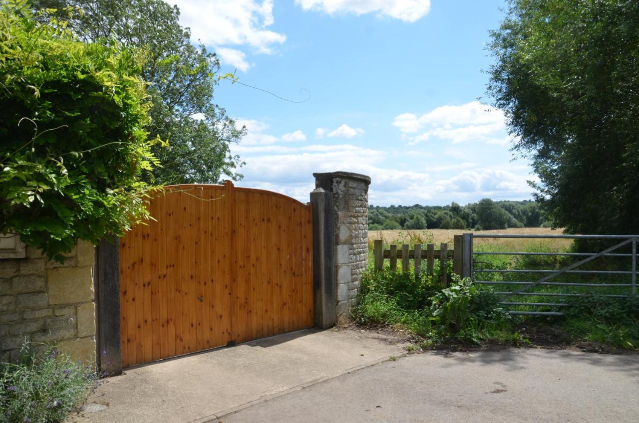 Hotel Stamford Meadows Glamping Exterior foto