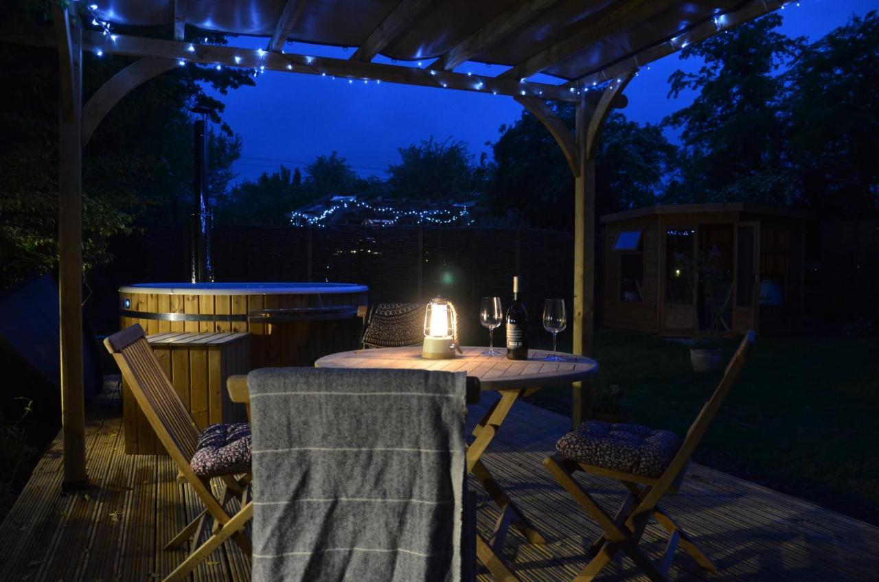Hotel Stamford Meadows Glamping Exterior foto